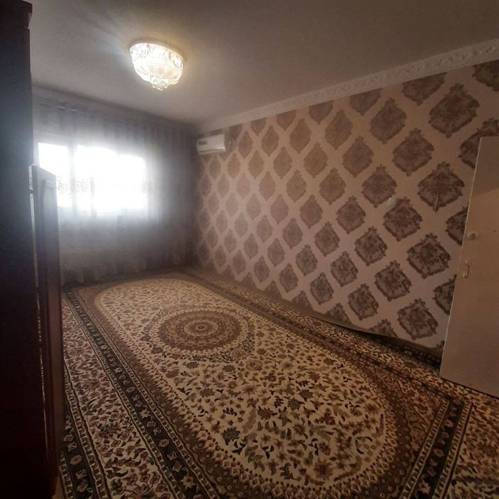 Uy sotiladi, Gres markazidan