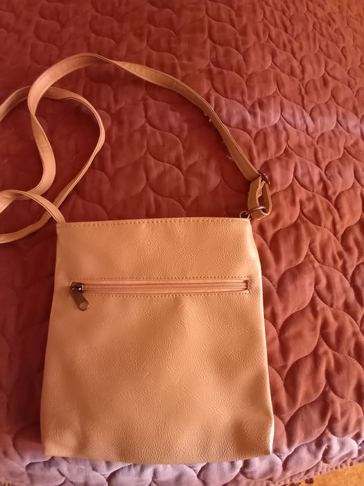 Малка дамска чанта