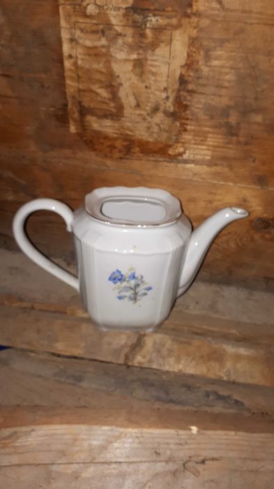 керамични битови съдове