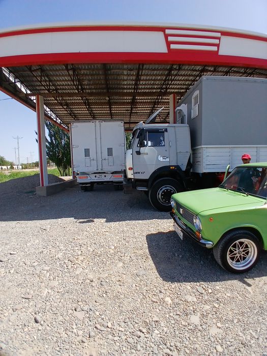 Машина полний нахаду