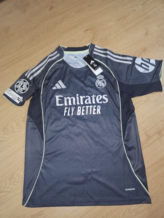 Real Madrid – Model Away 2025/2026