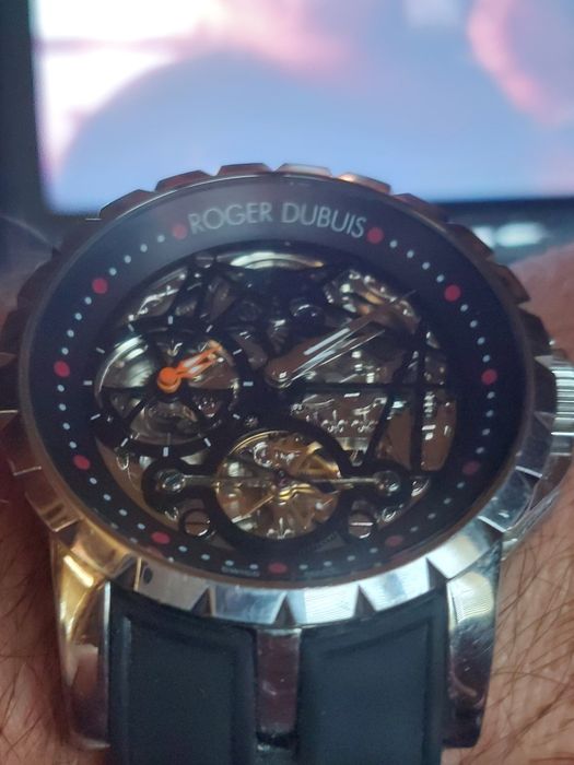 Мъжки часовник.Роджер.Като нов,без кутия  и документи.Автомат.Работи