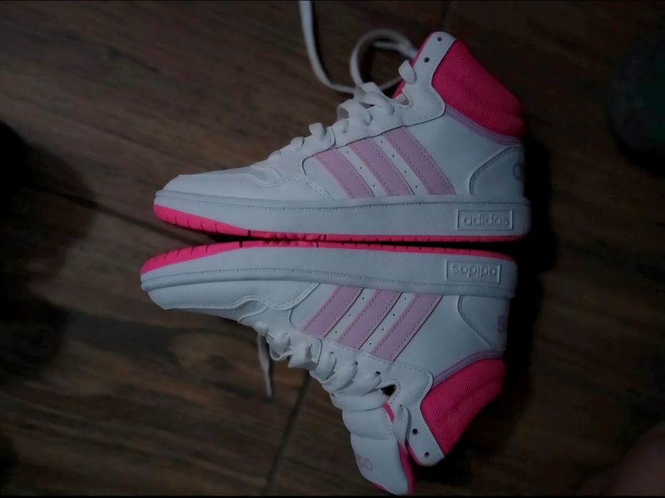 Adidași dama mărimea 35