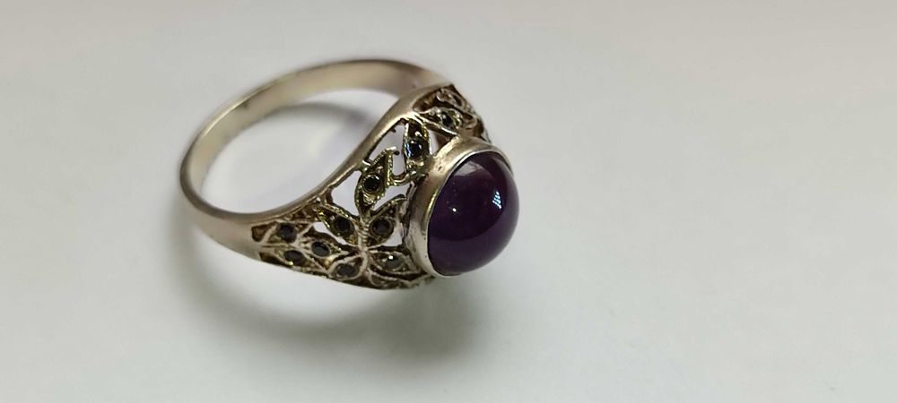 Красивое женское кольцо с камнем АМЕТИСТ