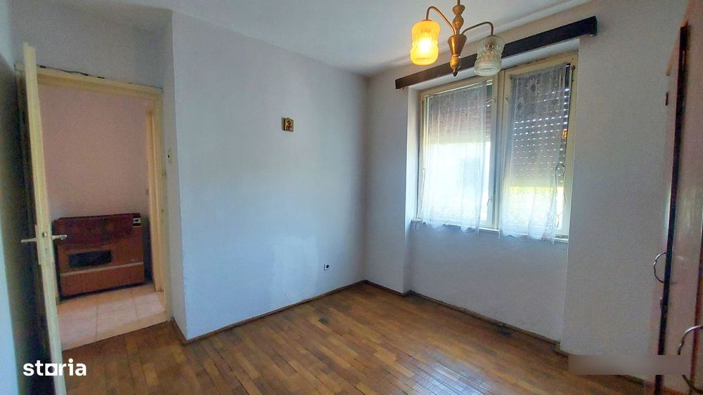 Ap. patru camere, stare foarte bună, Teliucu inferior, Hunedoara.