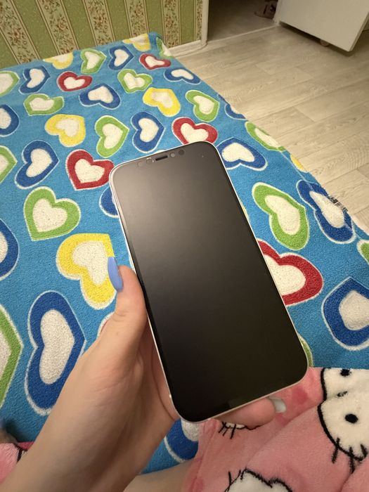 Продам iphone 12