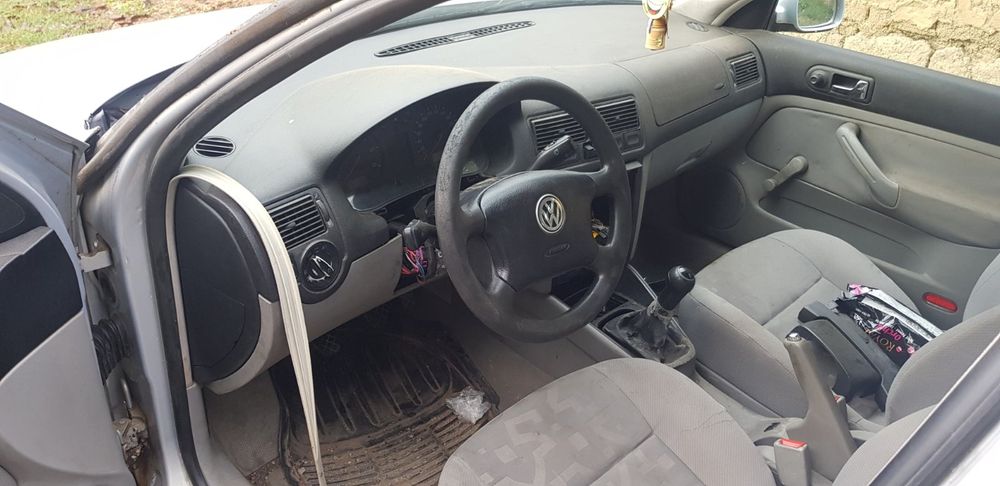 Голф 4 1,6 SR на части