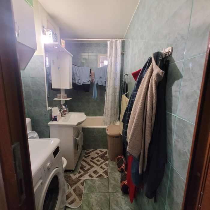 Vând sau schimb apartament cu 1 cameră – 41 mp utili – Zona Confecții, Arad