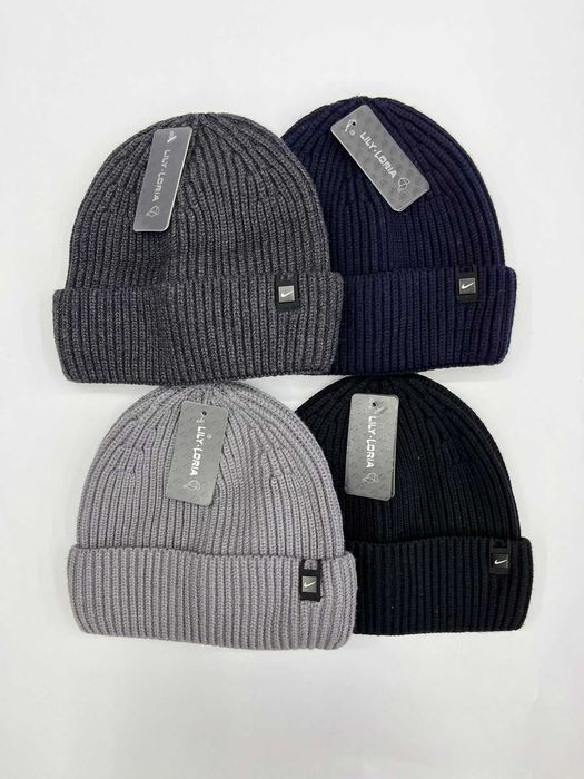 Зимняя шапка головные уборы Adidas (1939)