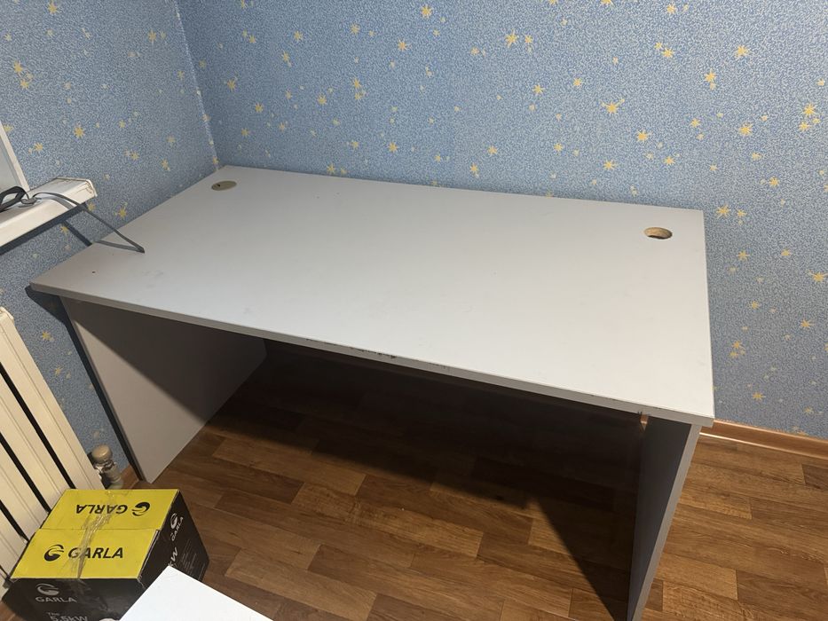 Продам офисный стол