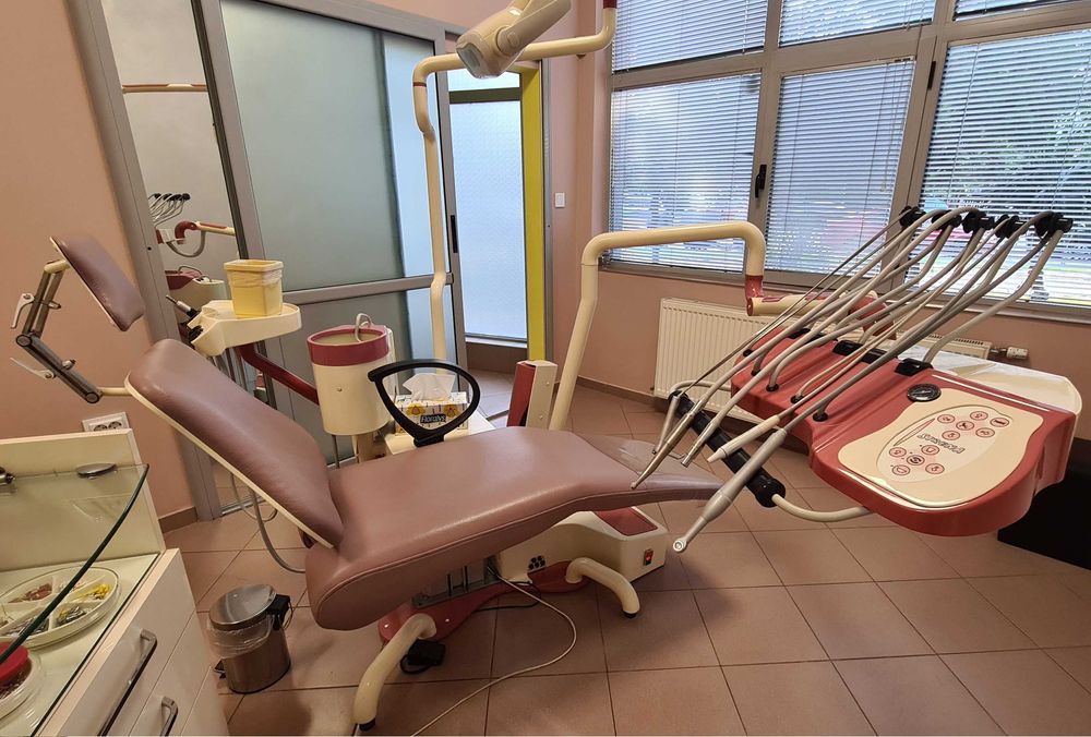Стоматологичен стол