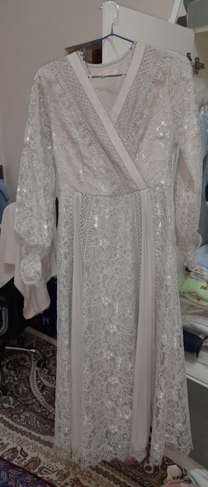 Вечерний куйлак сотилади хар бири 300 мингдан.