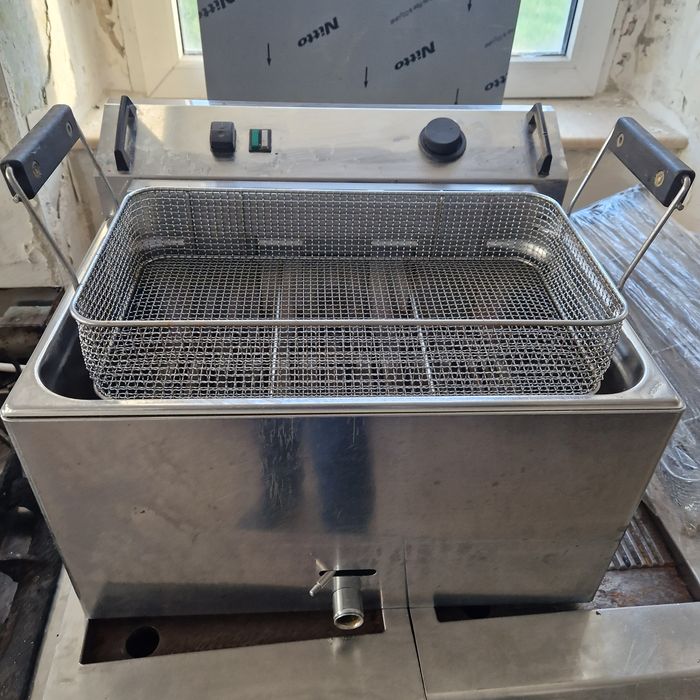 Feliator, Friteuza de inox cu robinet și banc, la 380v
