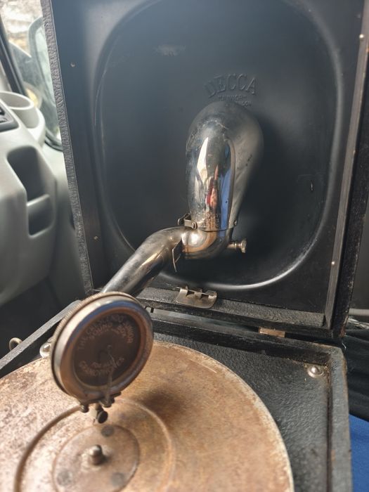 Грамофон decca junior made in London