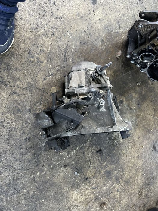 Ръчна кутия Пежо 308 1.6hdi