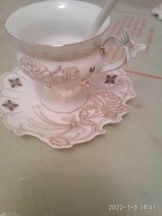 Чайний набор сотилади