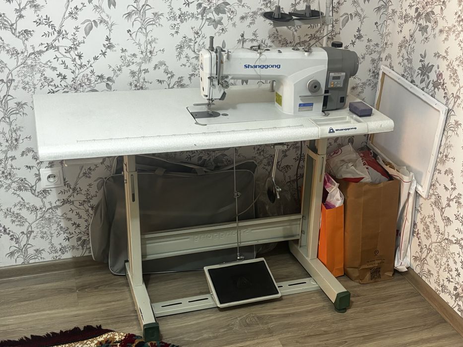 Продам швейную машину Срочно