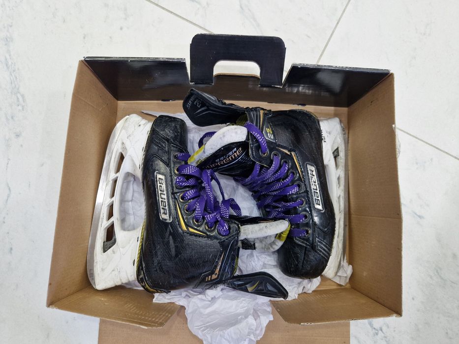 Продам Коньки Bauer Supreme 2s JR 1,5D  33р