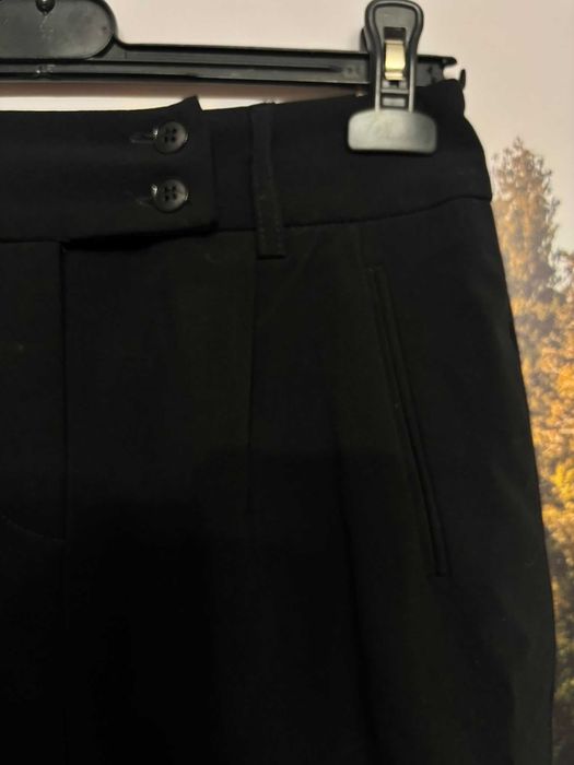 Fustă scurtă elegantă