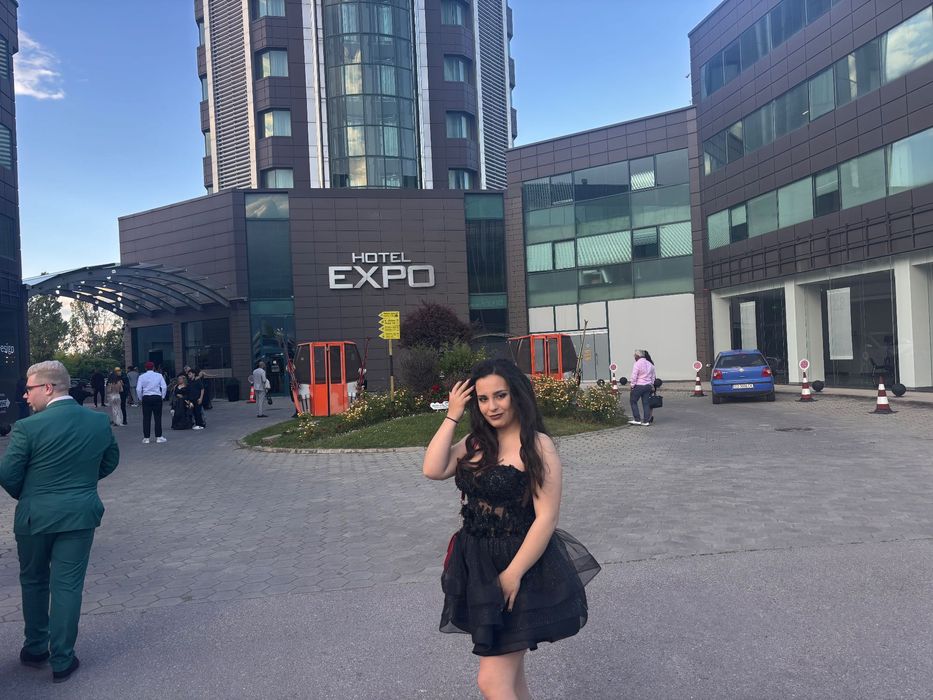 Бална изискана черна рокля!