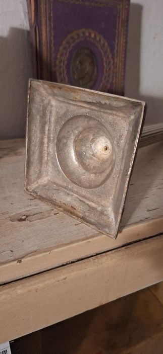 Sfesnic veche din alama