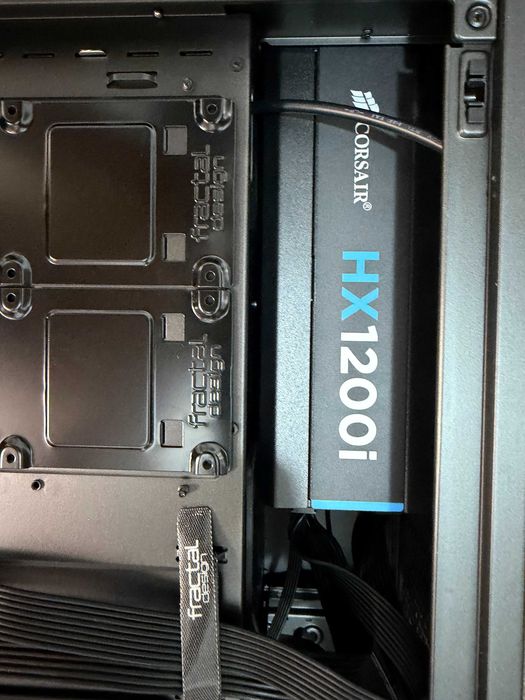 PC AORUS - AMD Ryzen Threadripper 3960X 3.8 GHz 256 gb RAM