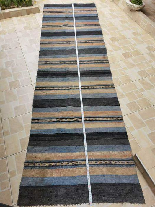 Продавам 6 броя черги