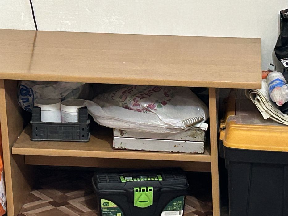 Журнальный стол. 2000 теңге