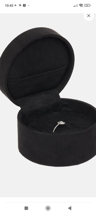 диамантен пръстен