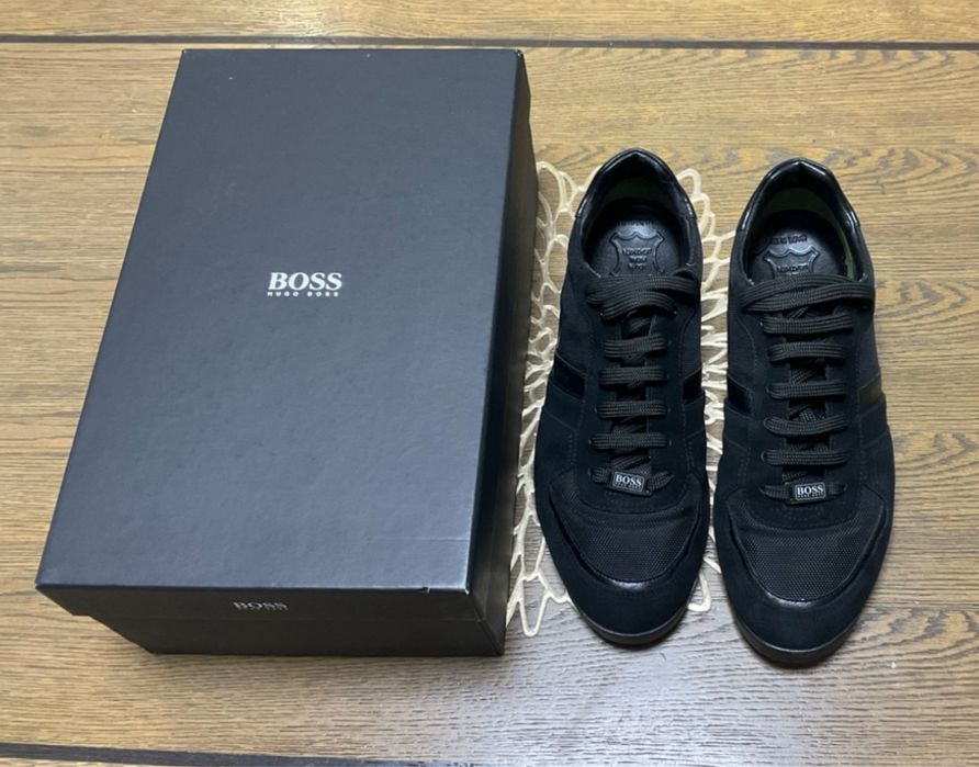 Сникърси BOSS 44