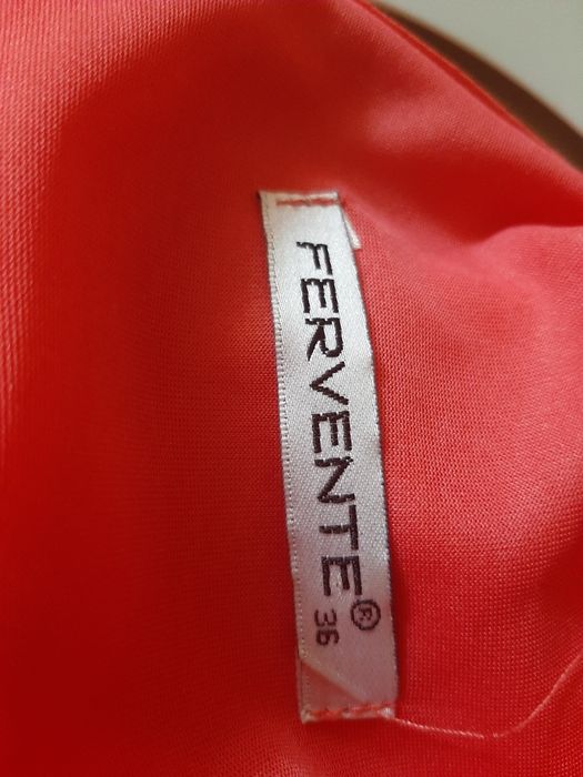 Vând rochie mărime 36/S