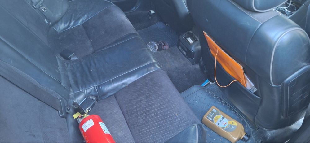 Lexus is 200 продава се на части