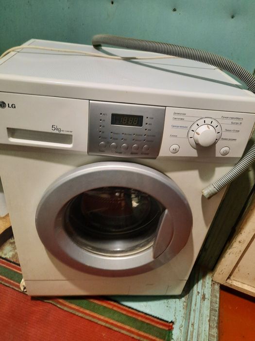 Машинка стиральная