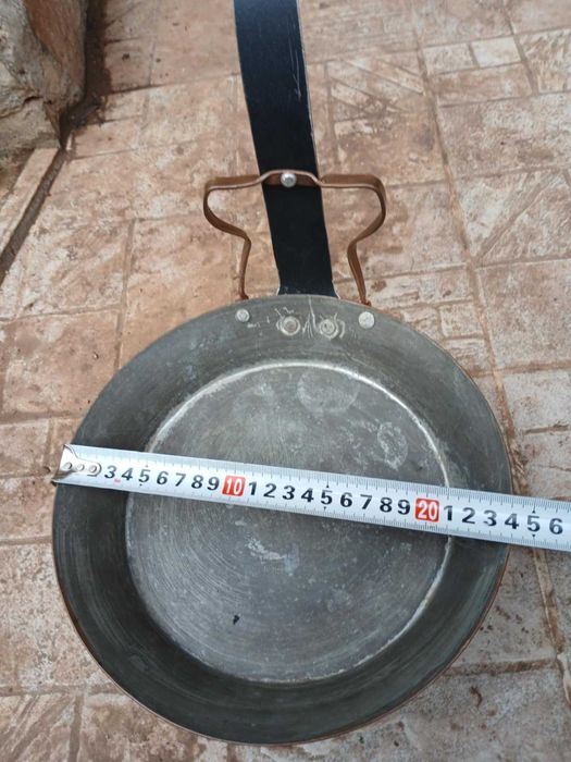 Стар меден тиган