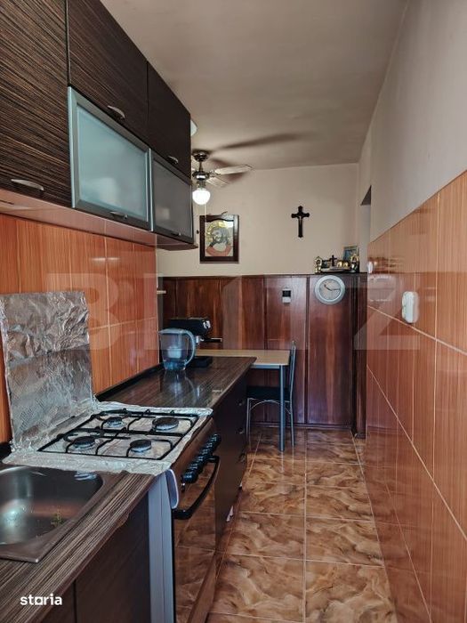Apartament de vanzare, cu 3 camere, Nufarul — fotografia 2