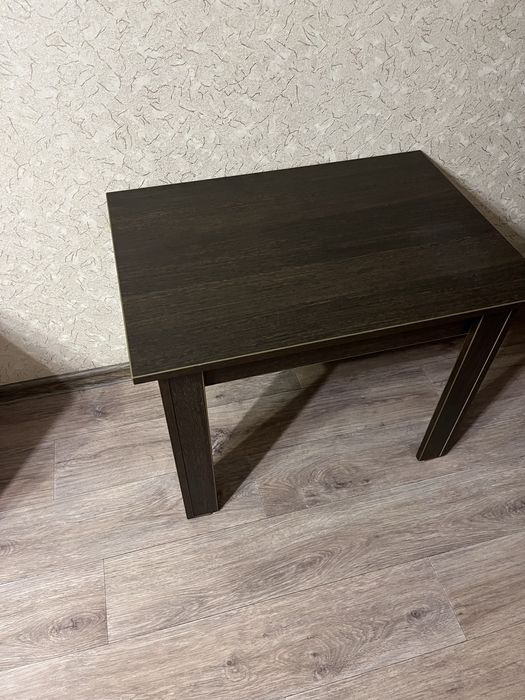 Столик журнальный