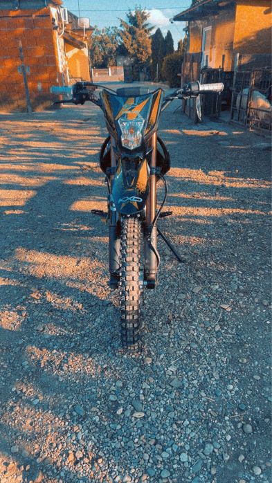 Vand cross 125 cc aproape nou