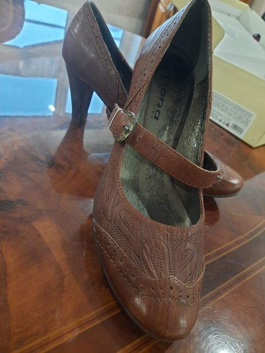 Продам обувь, отличные туфли