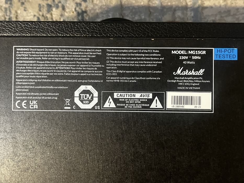 Комбоусилитель Marshall MG15GR