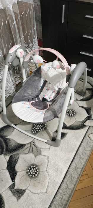 Бебешки шезлонг / люлка за бебе