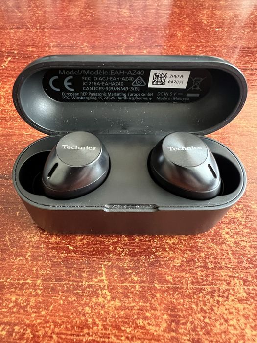 Căști True Wireless Technics EAH-AZ40