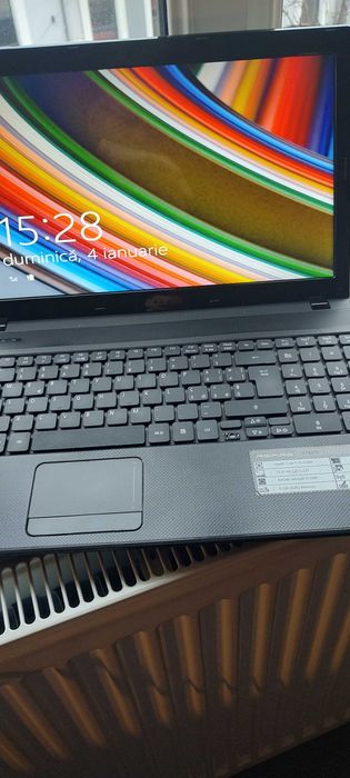 Laptop Acer Aspire 5742G, 15” Intel i5, windows 8, sau SSD Windows 10