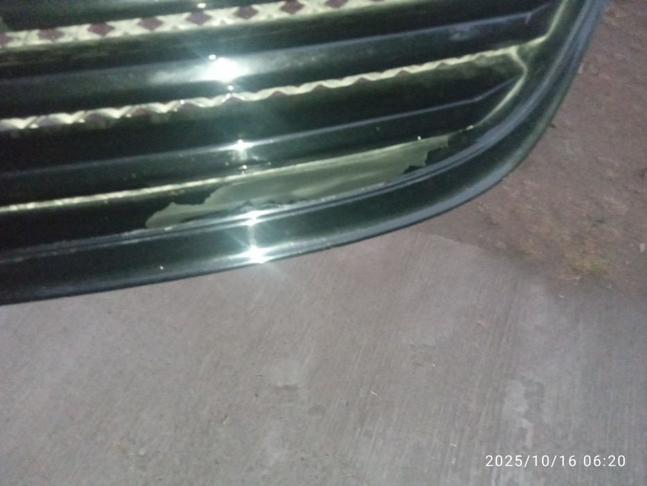 Дәретханада жасырын камера, қыз мастурбация жасайды