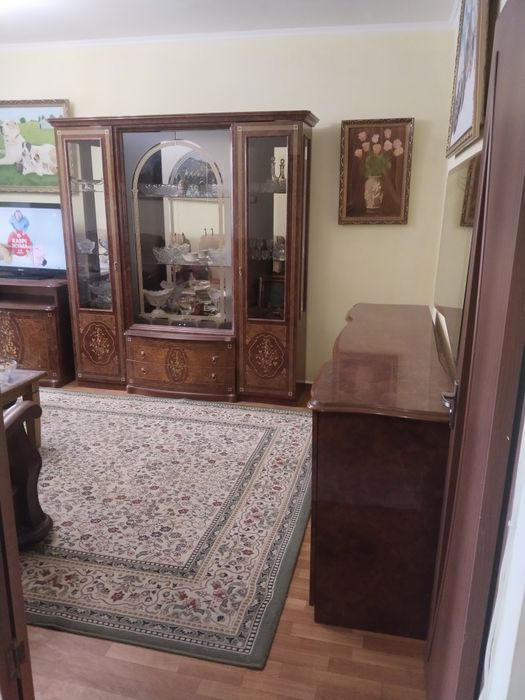 Продам гарнитур в хорошого состояние
