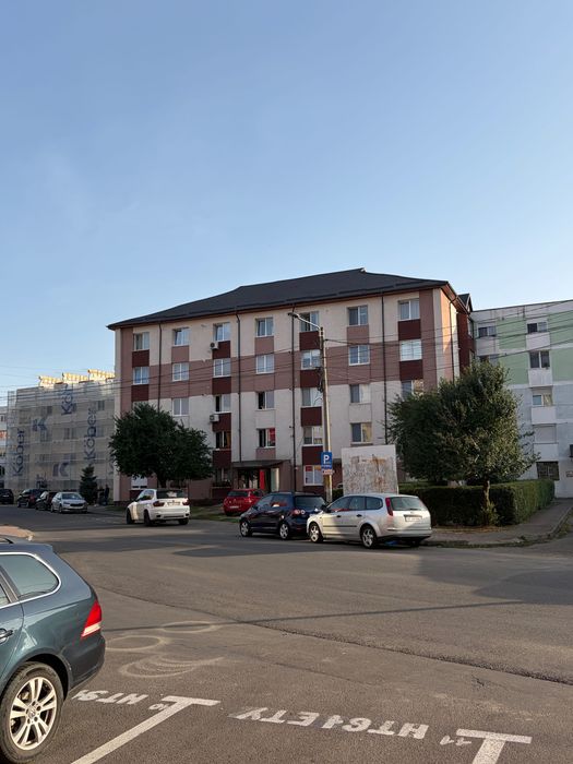 Apartament de vânzare în Piatra Neamț – zonă foarte bine poziționată, Piața Mărăței**