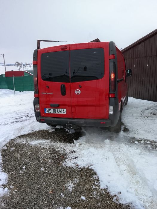 Vând Nissan Primastar
