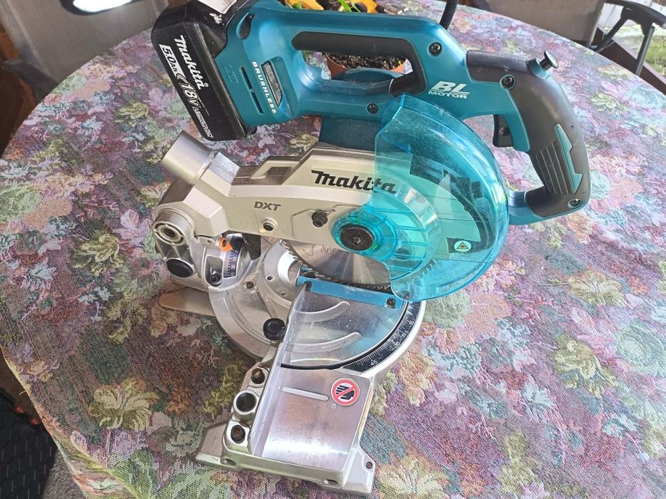 Scule electrice pe acumulator