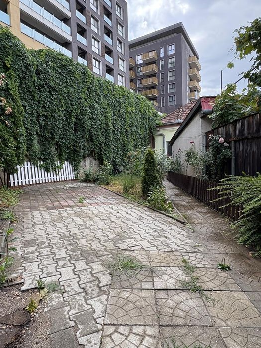 Casa in centru langa Platinia,Otetului 24