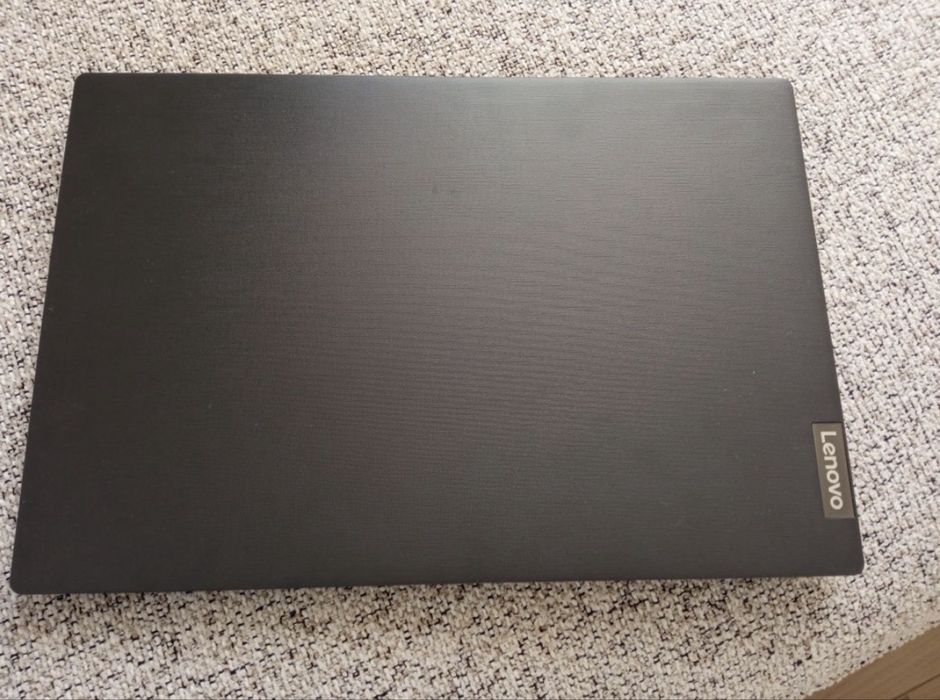 Notebook Lenovo holati ideal kelishtirib beraman katobka dokumenti bor