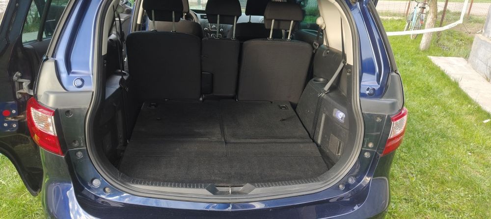 Vând Mazda 5, locuri 7, an 2011, 1,6 Diesel, 115CP